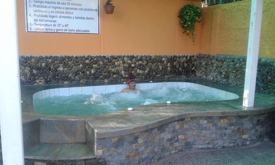 Hosteria La Chorrera Quito Exterior photo